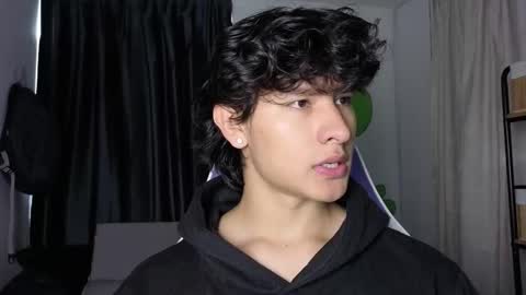 Noah online show from January 12, 1:49 pm