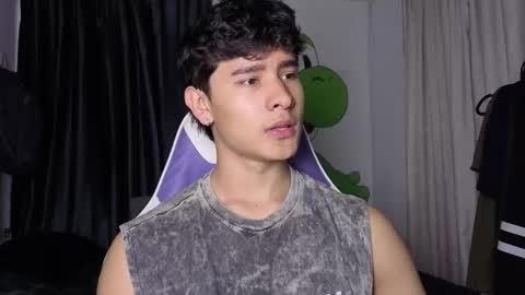 Noah online show from March 4, 10:38 pm