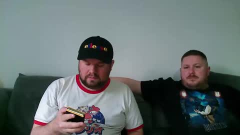 Snapshot of ja_couple chatting on May 4, 5:53 pm ja_couple online show from May 4, 5:53 pm