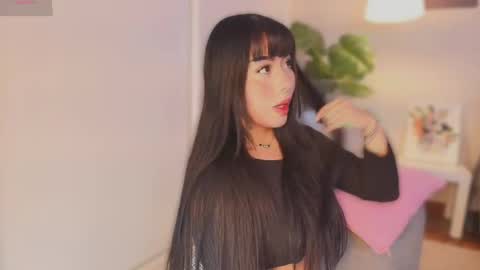 Jade online show from March 6, 8:27 pm