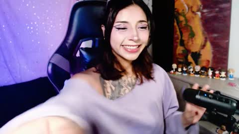 jade 18  online show from February 4, 5:24 am