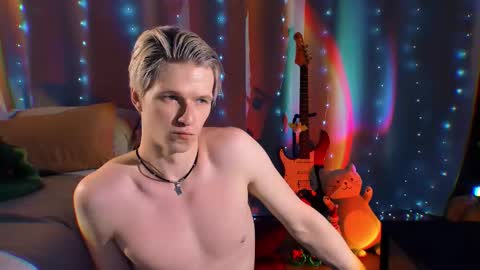 brestonsweet online show from December 18, 6:36 pm