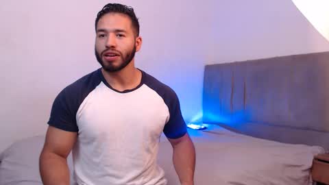 Snapshot of jack_master_muscle chatting on March 12, 5:17 pm jack and leah online show from March 12, 5:17 pm