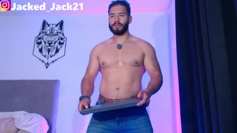 Snapshot of jack_master_muscle chatting on July 2, 10:49 pm jack and leah online show from July 2, 10:49 pm