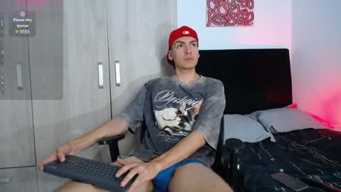 INDEPENDENT MODEL online show from January 26, 5:56 am