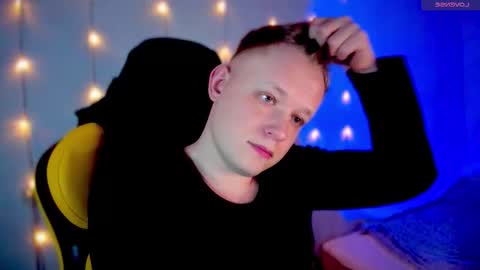 Snapshot of jack_only__ chatting on October 25, 9:53 pm Anton online show from October 25, 9:53 pm