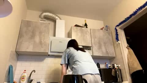 Alice online show from December 18, 8:09 am