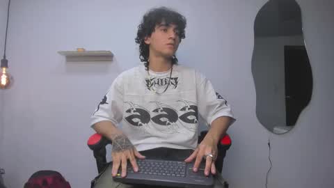 Jackes Taylor online show from October 6, 6:22 am