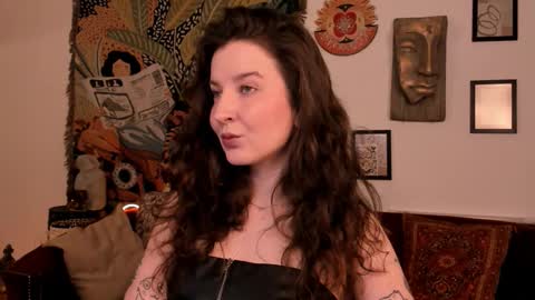 Snapshot of jackiebard chatting on November 29, 1:25 pm Jackie Byrd online show from November 29, 1:25 pm