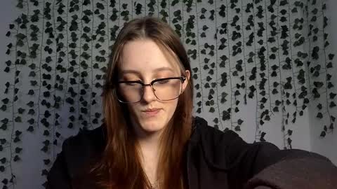 Lisa online show from February 8, 1:58 pm