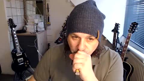 Jack independent model  online show from April 3, 4:49 pm