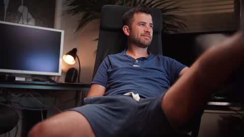 Colten Carter online show from September 28, 3:23 am