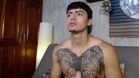 Snapshot of jackson_macleyn chatting on February 15, 7:43 pm Jackson online show from February 15, 7:43 pm