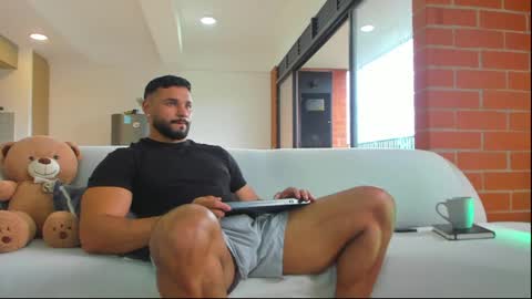 Jackson Wayne online show from April 28, 8:14 pm