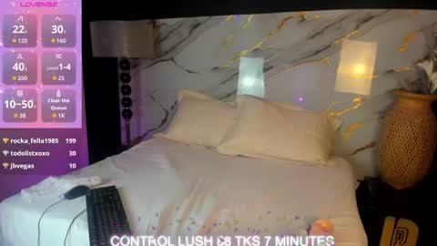 jacky_wolf1 online show from January 5, 5:27 pm