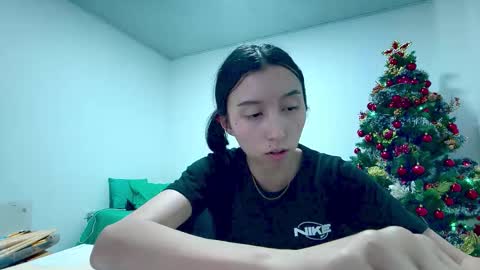 jackyrosee2323 online show from December 13, 10:59 pm