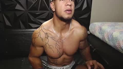 Snapshot of jacob_beckett chatting on February 19, 11:28 am Jacob online show from February 19, 11:28 am