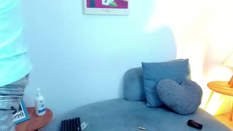 Snapshot of jacob_colliins chatting on May 28, 2:53 am jacob_colliins online show from May 28, 2:53 am