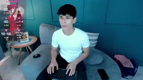 Snapshot of jacob_colliins chatting on July 12, 7:16 pm jacob_colliins online show from July 12, 7:16 pm