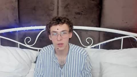 Snapshot of jacob_davidson chatting on June 5, 6:52 am Jacob online show from June 5, 6:52 am