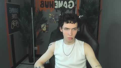 Snapshot of jacob_davidson chatting on June 13, 10:02 am Jacob online show from June 13, 10:02 am