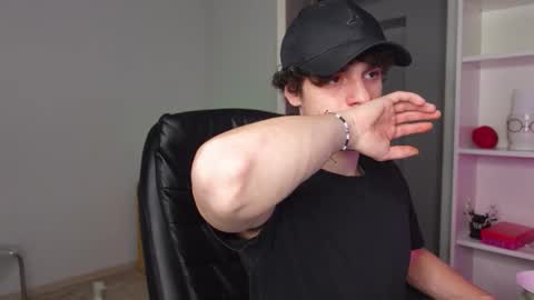 Snapshot of jacob_devon chatting on March 6, 6:15 pm JACOB DEVON online show from March 6, 6:15 pm