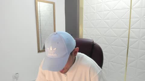 Snapshot of jacob_stonne chatting on July 21, 10:06 am jacob_stonne online show from July 21, 10:06 am