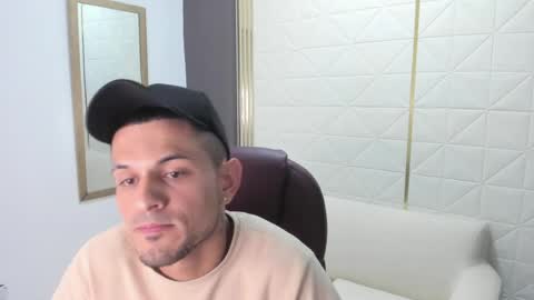 Snapshot of jacob_stonne chatting on July 31, 9:52 am jacob_stonne online show from July 31, 9:52 am