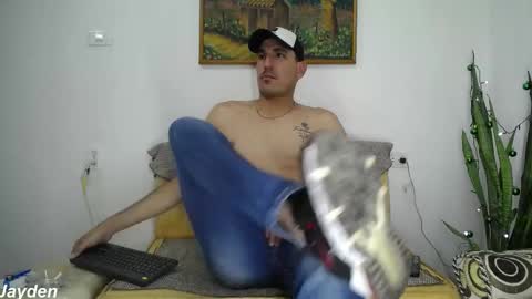 Jacob And Jayden online show from January 5, 6:33 pm