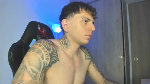 jacobb116 online show from September 12, 12:11 am