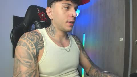 jacobb116 online show from October 19, 12:11 am