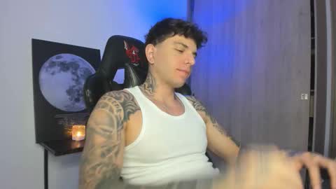 jacobb116 online show from November 18, 1:00 am