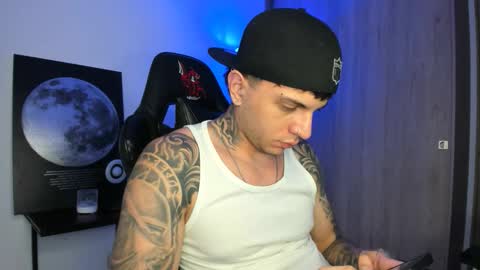 jacobb116 online show from December 4, 1:15 am