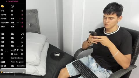 Jacob Lee online show from December 11, 7:36 pm