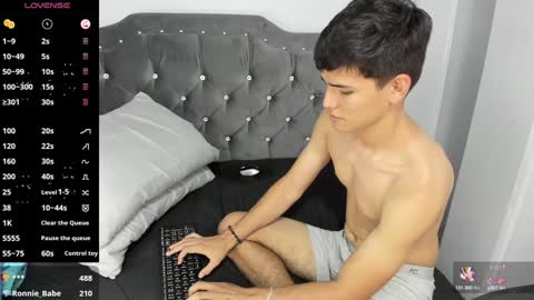 Jacob Lee online show from December 14, 2:23 am