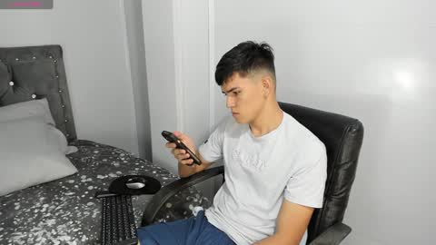 Jacob Lee online show from December 27, 7:46 pm