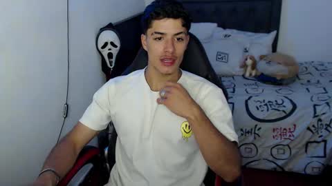 Jacobbakerr online show from April 21, 8:09 am