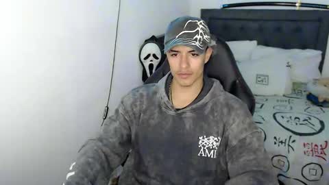 Jacobbakerr online show from April 22, 5:21 am