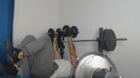 Snapshot of jacobjamess chatting on December 2, 12:07 pm jacobjamess online show from December 2, 12:07 pm