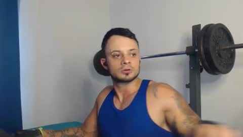 Snapshot of jacobjamess chatting on December 19, 12:01 pm jacobjamess online show from December 19, 12:01 pm