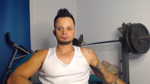 Snapshot of jacobjamess chatting on December 28, 2:11 am jacobjamess online show from December 28, 2:11 am