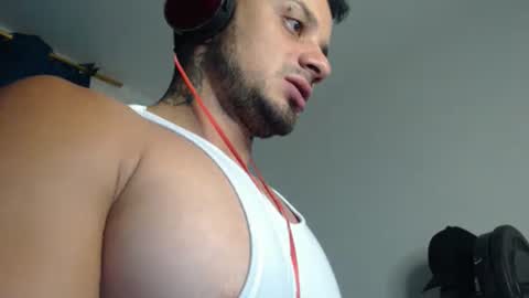 Snapshot of jacobjamess chatting on February 26, 12:38 am jacobjamess online show from February 26, 12:38 am