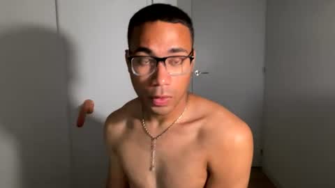 Snapshot of jacoboleeh1 chatting on July 12, 11:18 pm Jacobo Leeh online show from July 12, 11:18 pm