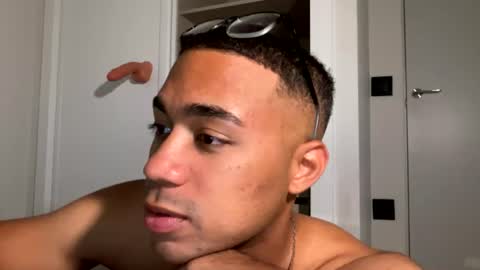 Snapshot of jacoboleeh1 chatting on July 13, 11:07 pm Jacobo Leeh online show from July 13, 11:07 pm