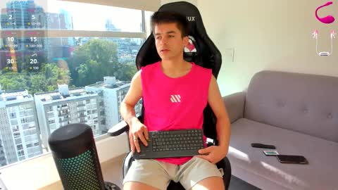 Snapshot of jacobstones_ chatting on November 1, 8:22 pm JACOB STONES online show from November 1, 8:22 pm