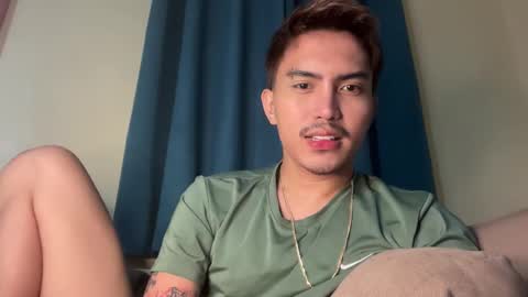 Snapshot of jacobthebezt chatting on June 1, 11:06 pm Jacob online show from June 1, 11:06 pm