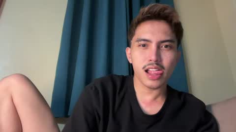 Snapshot of jacobthebezt chatting on June 22, 7:00 pm Jacob online show from June 22, 7:00 pm