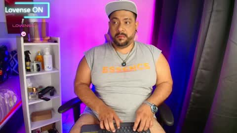 Snapshot of jacoob_woods chatting on December 16, 10:42 am daddy sir master bear online show from December 16, 10:42 am