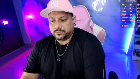 daddy sir master bear online show from April 21, 2:51 am