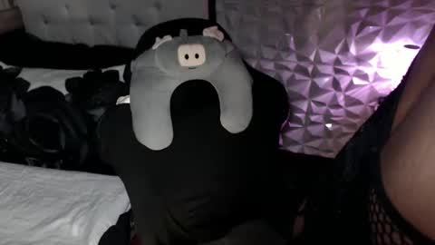 Snapshot of jacque_cole chatting on December 3, 12:35 am Jacque online show from December 3, 12:35 am